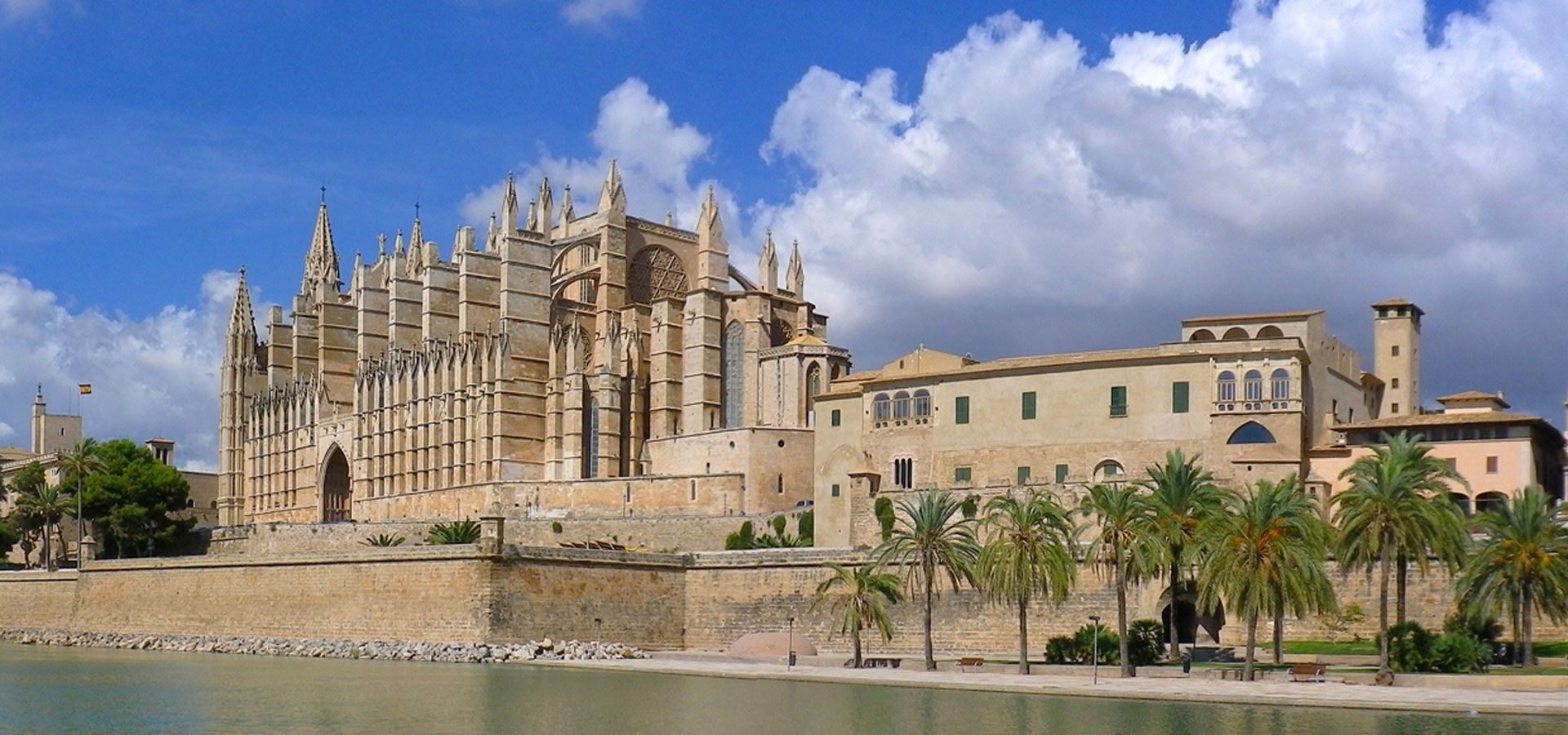 Palma Old Town property market is interlaced with historical budilings and churches.
