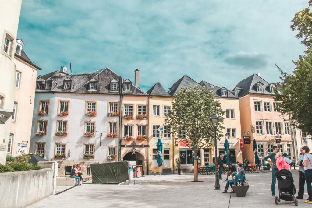 En exploitant les données issues de l'IA à l'aide d'outils d'intégration de données, les professionnels de l'immobilier peuvent dénicher les perles rares du marché immobilier luxembourgeois